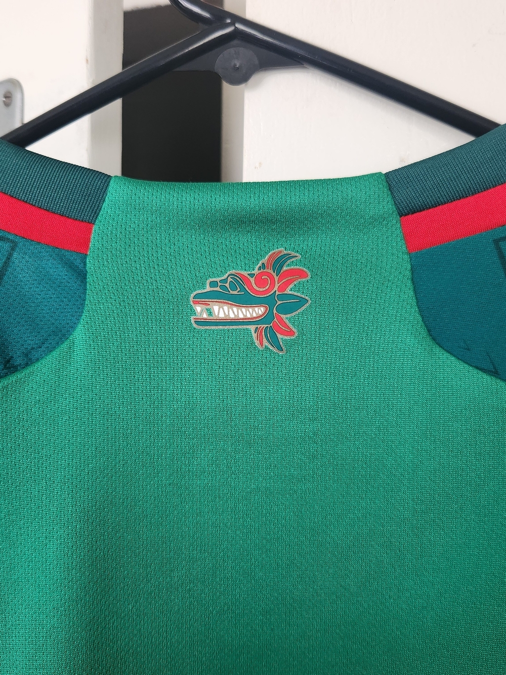 adidas Green and Red Mexico Men’s Soccer Jersey - Picture 4 of 8